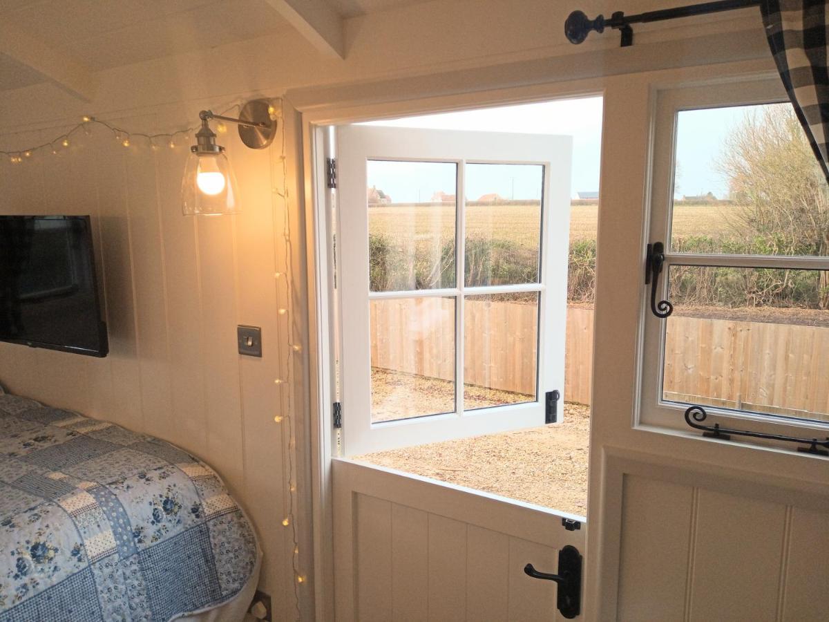 Yew Tree View Luxury Shepherd'S Hut Стерминстер-Ньютон Экстерьер фото