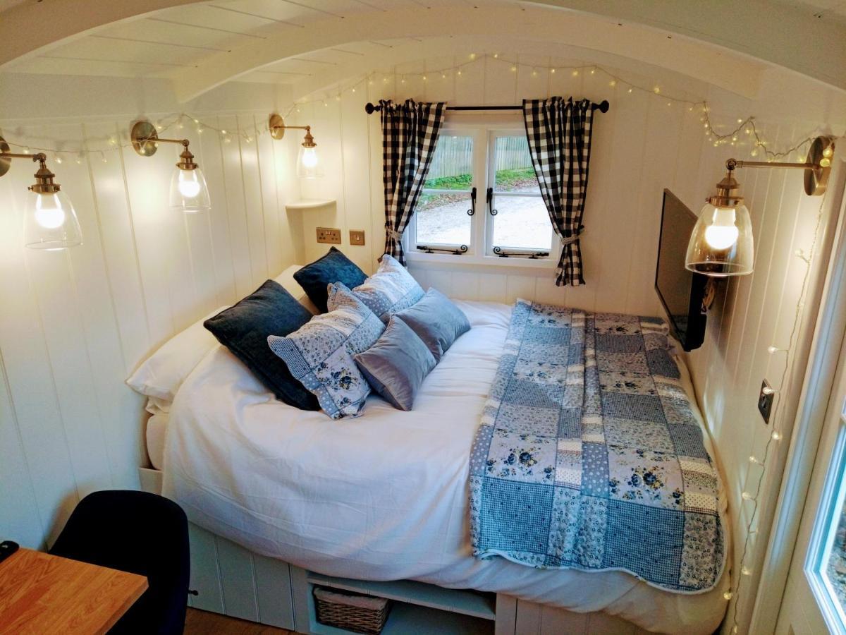 Yew Tree View Luxury Shepherd'S Hut Стерминстер-Ньютон Экстерьер фото